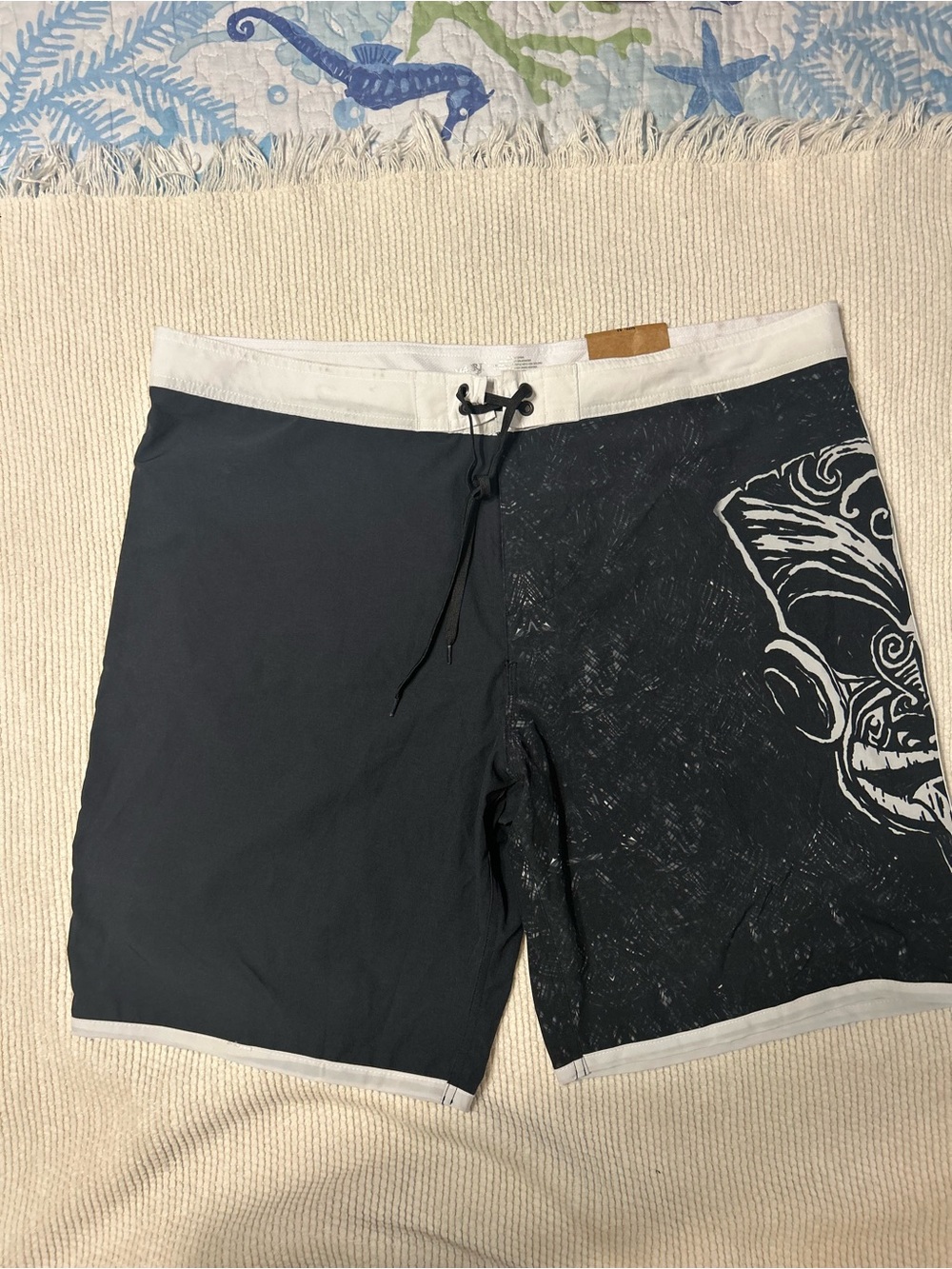 Black and White Graphic Men's Board Shorts with Contrast Waist